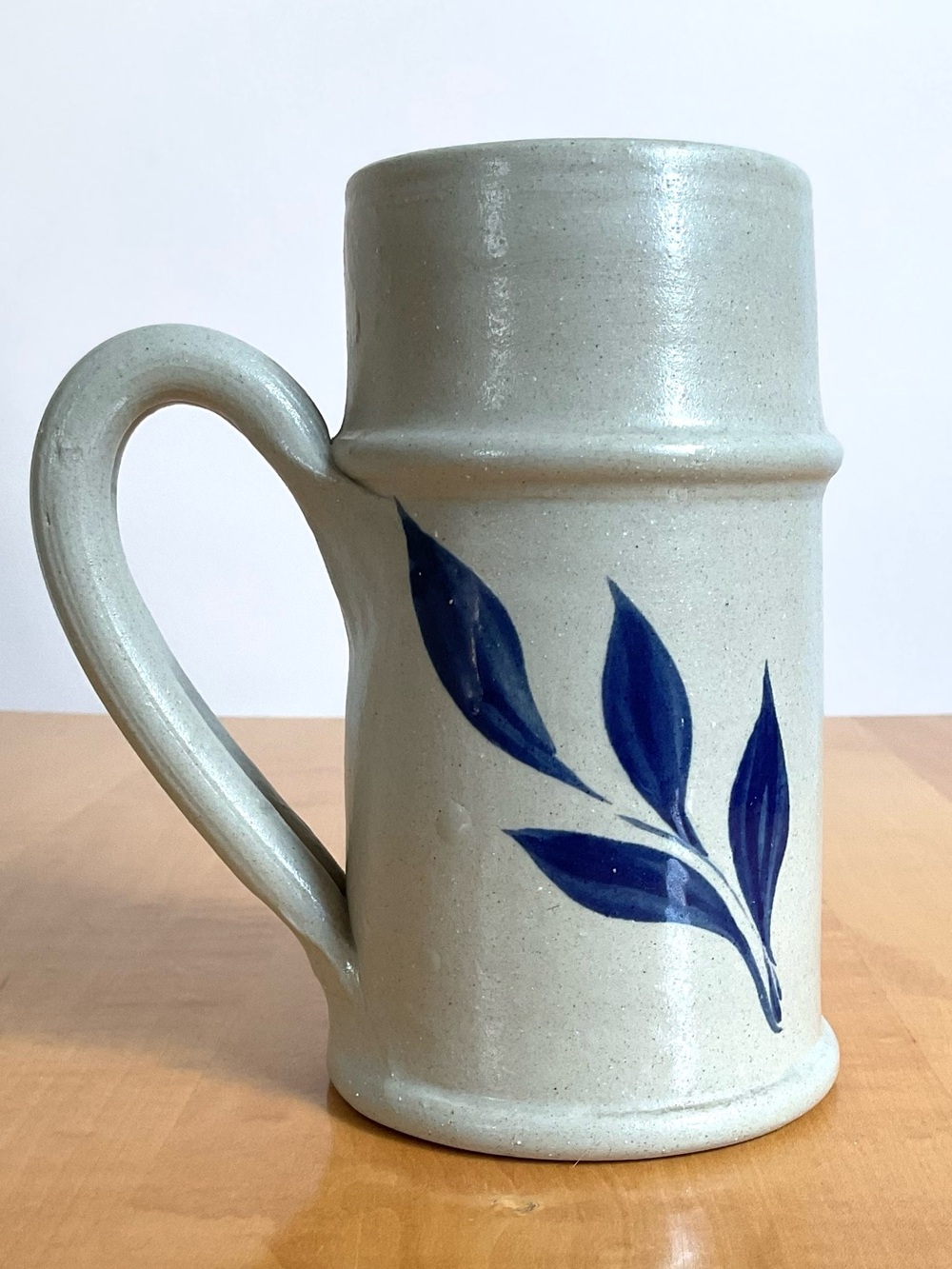 Vintage Williamsburg Pottery Blue Leaf Stoneware Tankard Beer Stein 6”